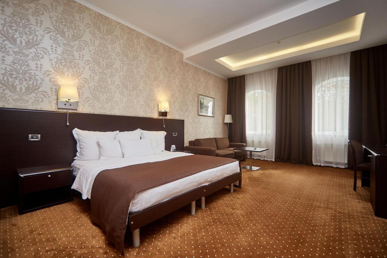 Alexandrovskiy Hotel Odessa Exterior foto