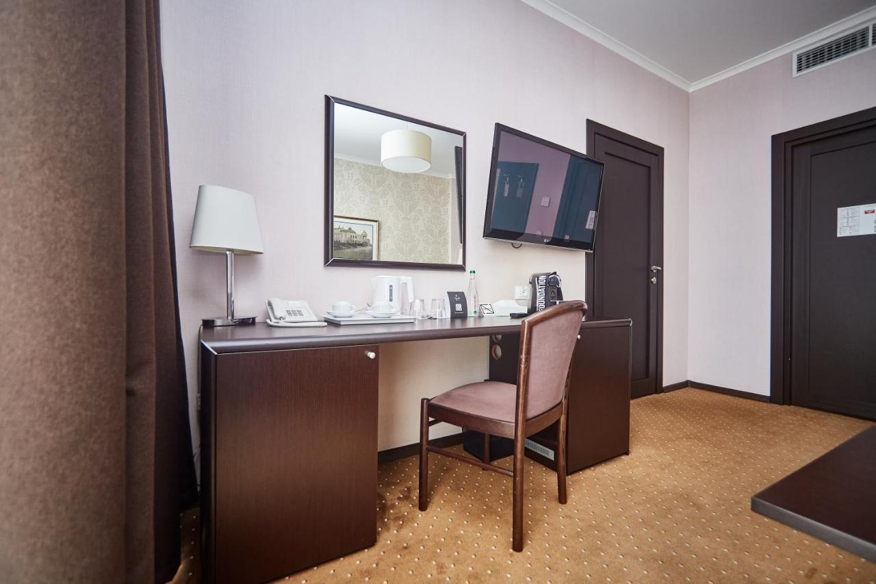 Alexandrovskiy Hotel Odessa Exterior foto