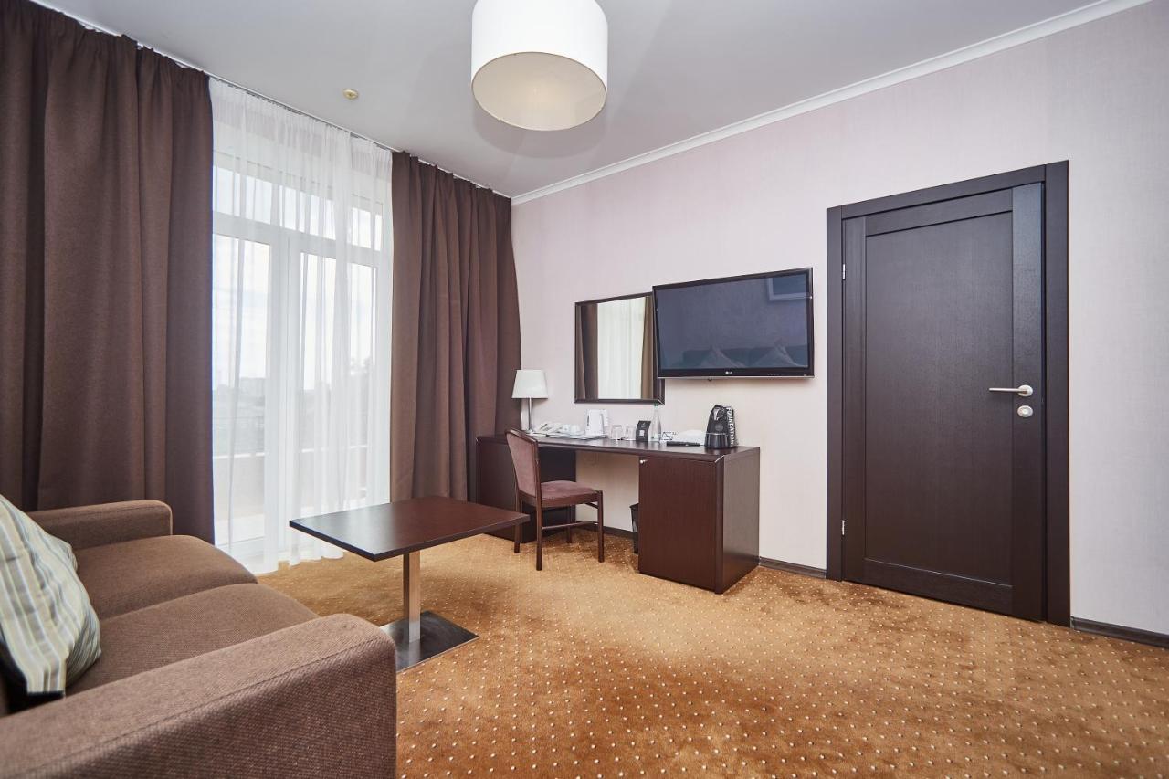 Alexandrovskiy Hotel Odessa Exterior foto