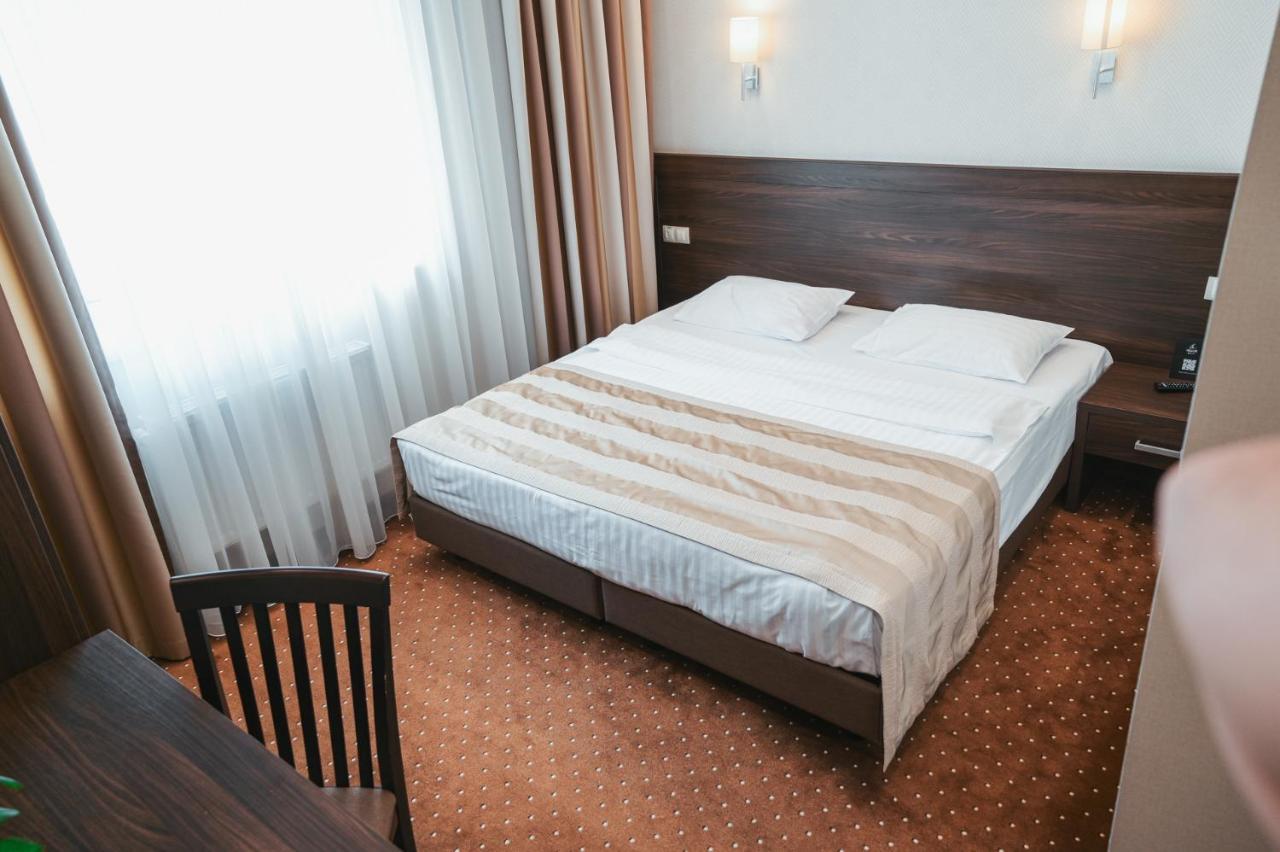 Alexandrovskiy Hotel Odessa Exterior foto