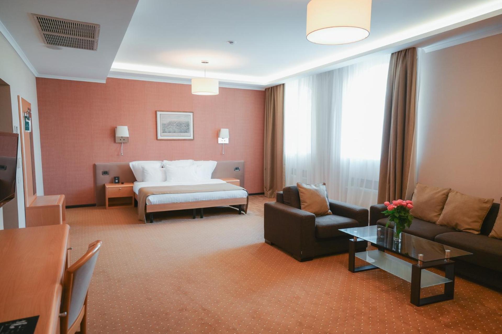 Alexandrovskiy Hotel Odessa Exterior foto
